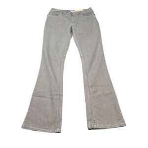 Cato Contemporary Womens Size 6 (31x32) Average Lower Rise Boot Cut Jeans Gray